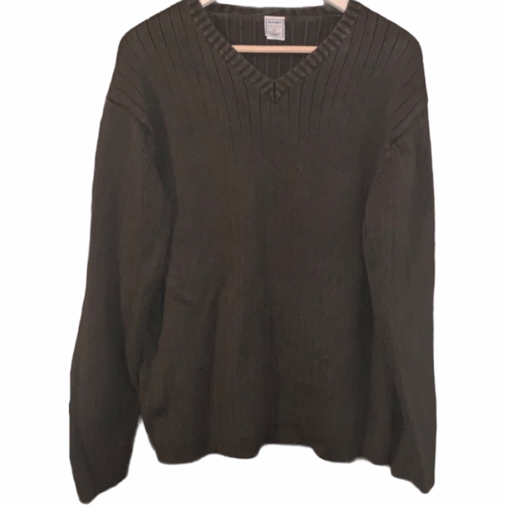 Men’s Vintage Olive Green Ribbed V-Neck Sweater